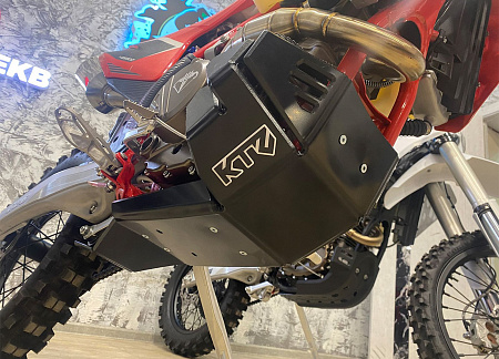 Защита двигателя KTZ рама К10 дивгатель YBS300 (LХ176МN) Защита двигателя KTZ рама К10 дивгатель YBS300 (LХ176МN)